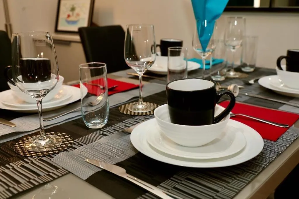 Aqua Dreams - Serviced Luxury Modern Belfast City Centre 2 Bed Apartment location